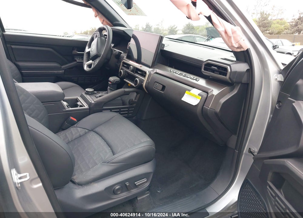 2024 TOYOTA TACOMA DOUBLE CAB/SR5/TRD SPORT/TRD OFF ROAD/LTD VIN: 3TMLB5JN8RM031702