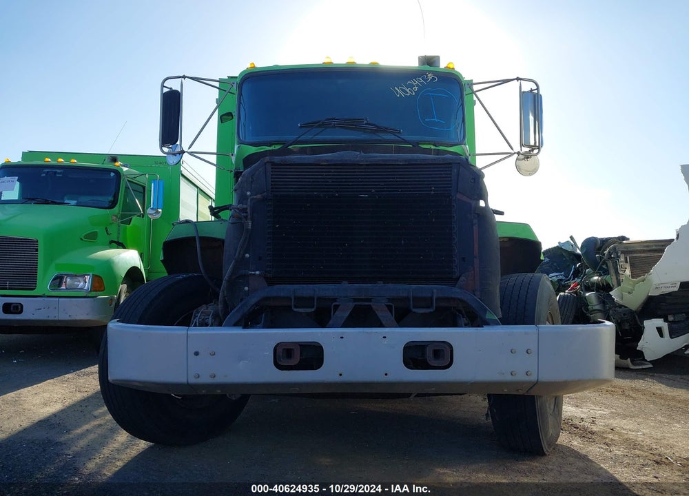 2004 KENWORTH CONSTRUCTION T300 VIN: 2NKMHY7X64M057080