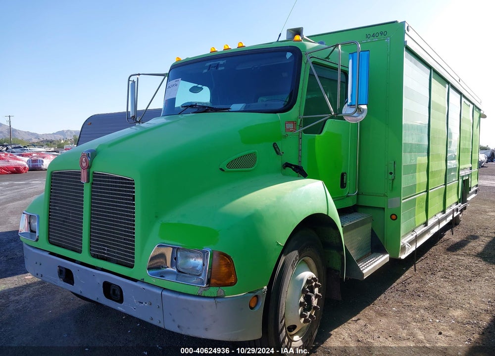 2004 KENWORTH CONSTRUCTION T300 VIN: 2NKMHY7X84M057078