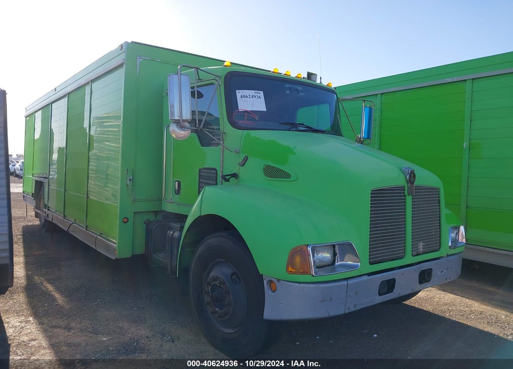 2004 KENWORTH CONSTRUCTION T300 VIN: 2NKMHY7X84M057078