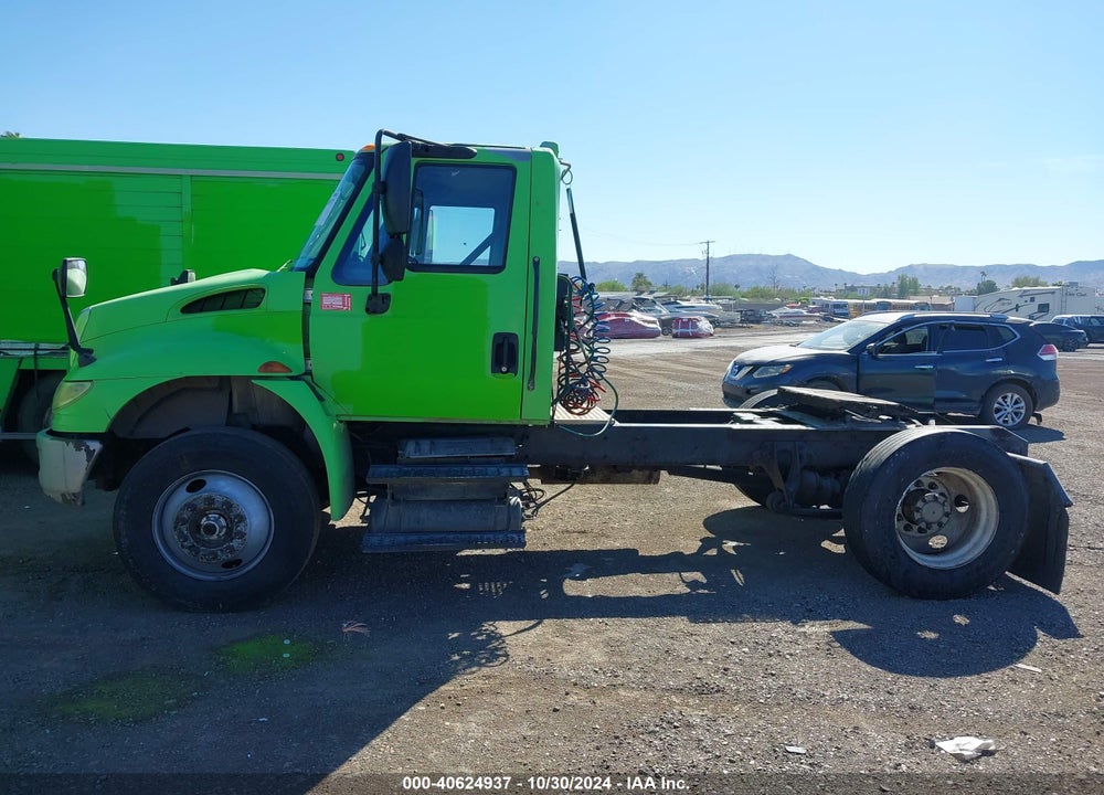 2007 INTERNATIONAL 4000 4400 VIN: 1HSMKAAN87H424573