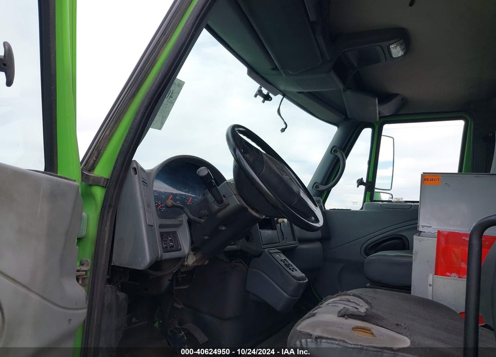 2005 INTERNATIONAL 4000 4300 VIN: 1HTMMAANX5H127937