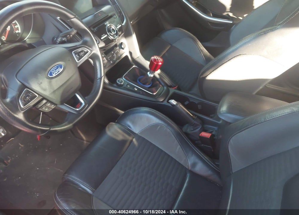 2017 FORD FOCUS ST VIN: 1FADP3L98HL290030
