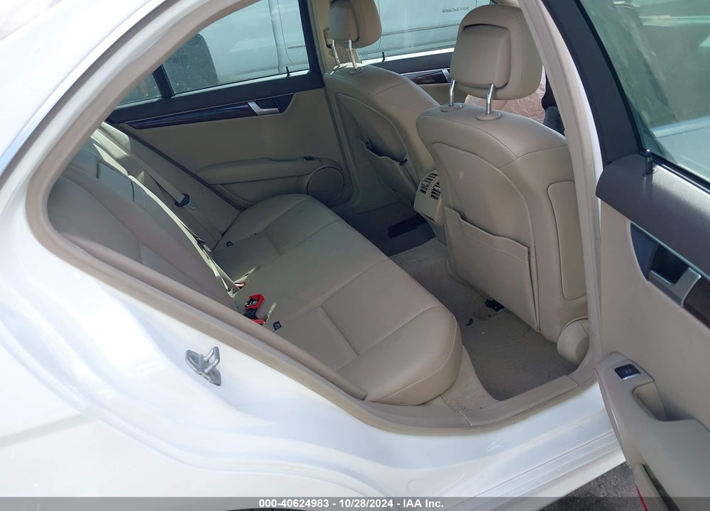 2013 MERCEDES-BENZ C 300 LUXURY 4MATIC/SPORT 4MATIC VIN: WDDGF8AB9DG132494