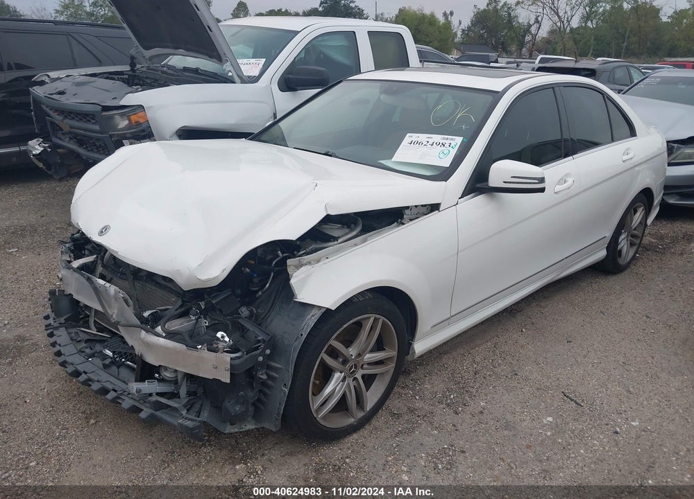 2013 MERCEDES-BENZ C 300 LUXURY 4MATIC/SPORT 4MATIC VIN: WDDGF8AB9DG132494