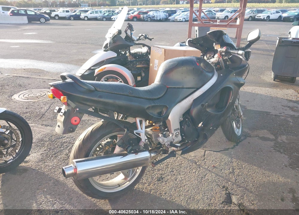 2001 TRIUMPH MOTORCYCLE SPRINT ST VIN: SMT600FM71J117155