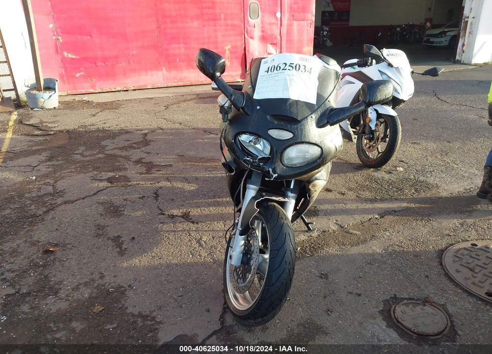 2001 TRIUMPH MOTORCYCLE SPRINT ST VIN: SMT600FM71J117155