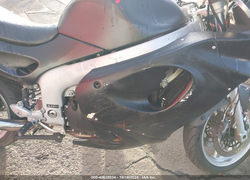 2001 TRIUMPH MOTORCYCLE SPRINT ST VIN: SMT600FM71J117155