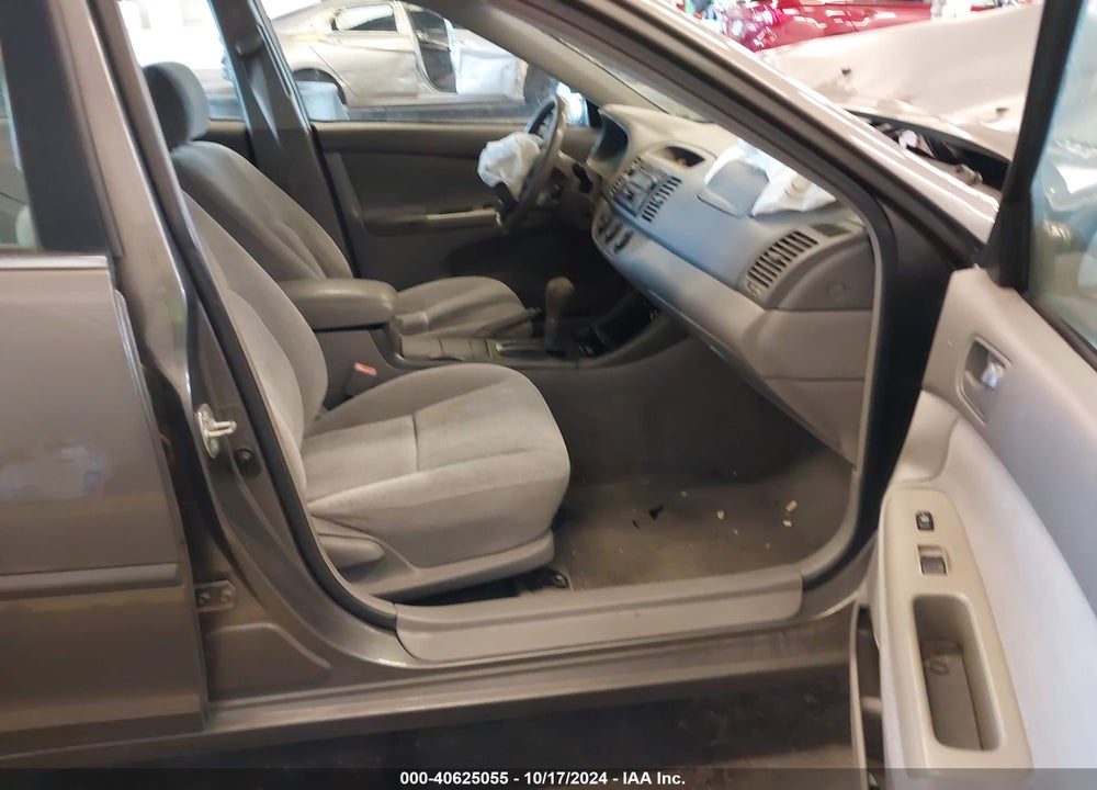 2003 TOYOTA CAMRY LE VIN: 4T1BE32KX3U725849