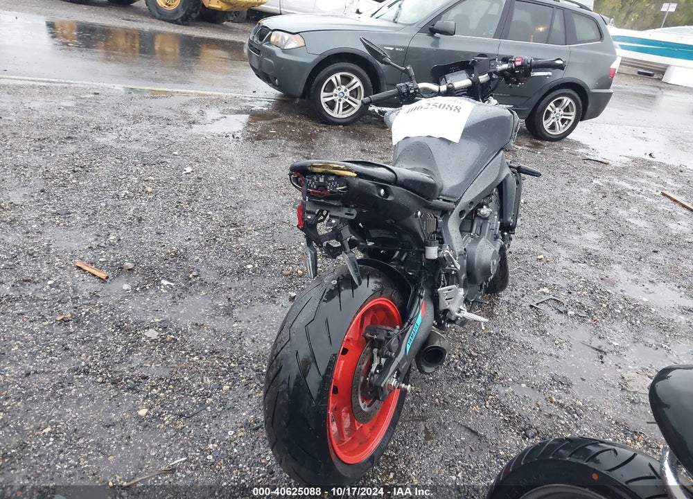 2021 YAMAHA MT09 VIN: JYARN71E8MA001534