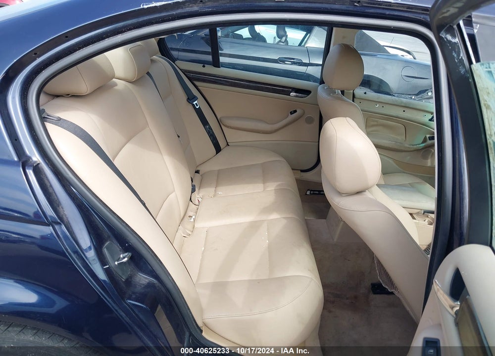 2004 BMW 325I VIN: WBAET37424NJ46879