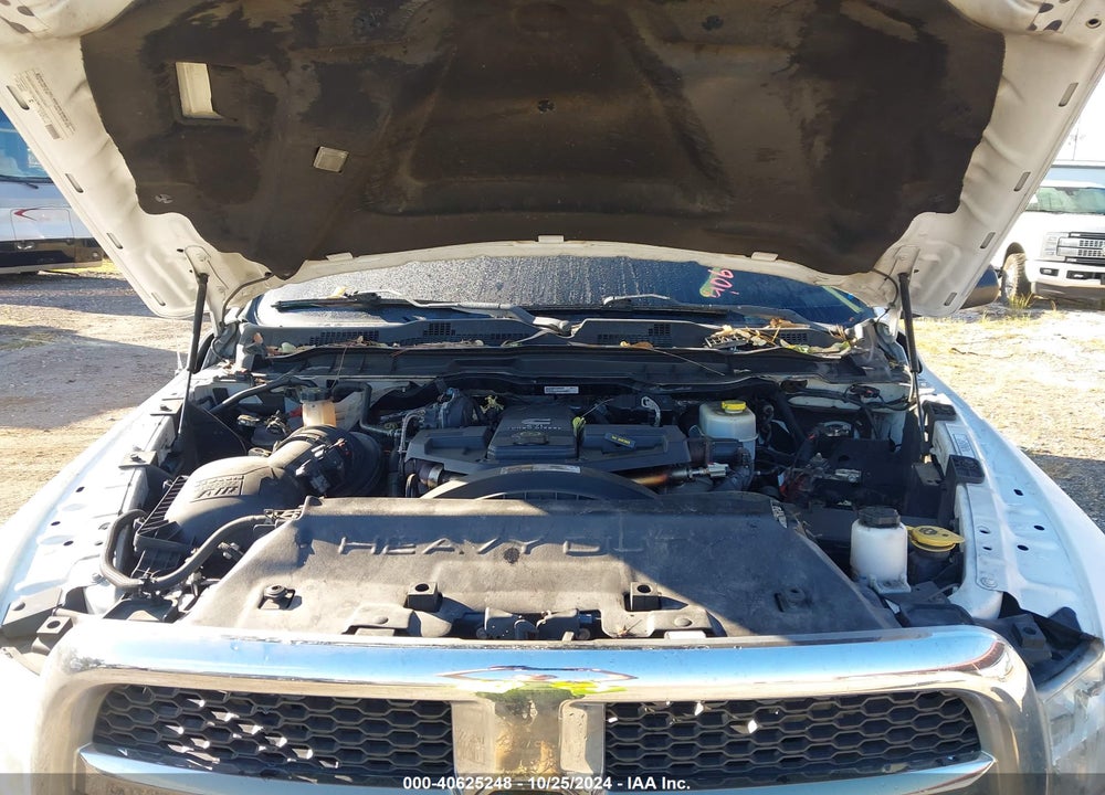 2015 RAM 3500 TRADESMAN VIN: 3C63R2CLXFG504085