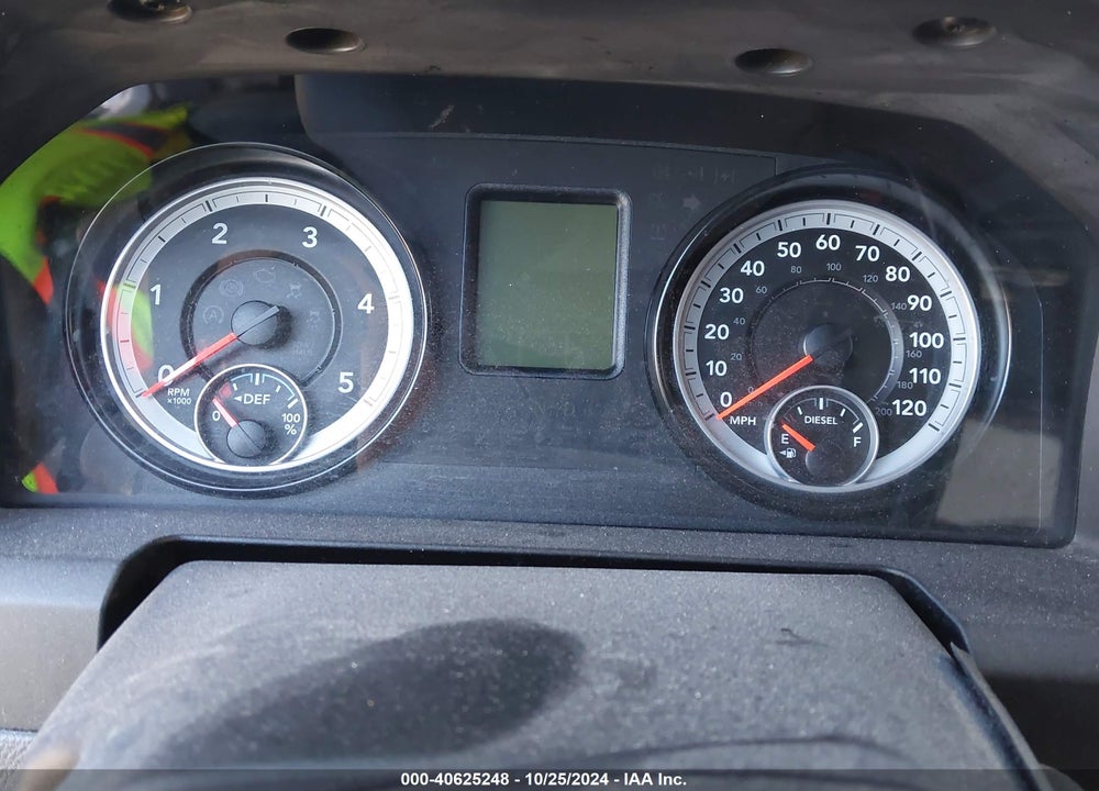2015 RAM 3500 TRADESMAN VIN: 3C63R2CLXFG504085