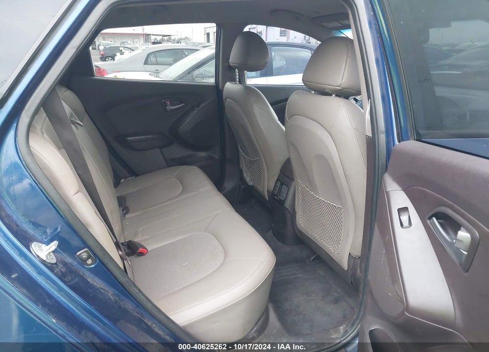 2014 HYUNDAI TUCSON SE VIN: KM8JUCAG5EU846495