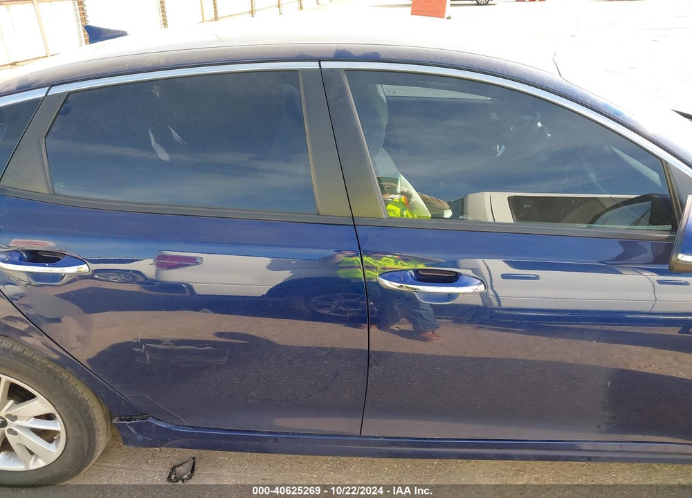 2018 KIA OPTIMA LX VIN: 5XXGT4L35JG194298