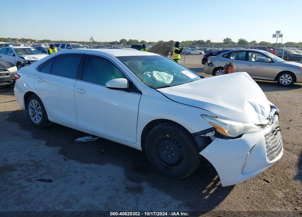 2017 TOYOTA CAMRY LE VIN: 4T1BF1FK4HU314112