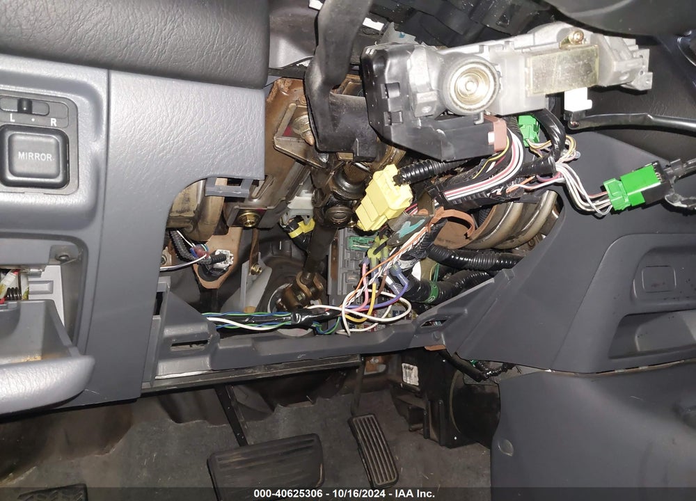 2001 HONDA CIVIC LX VIN: 1HGES165X1L046655