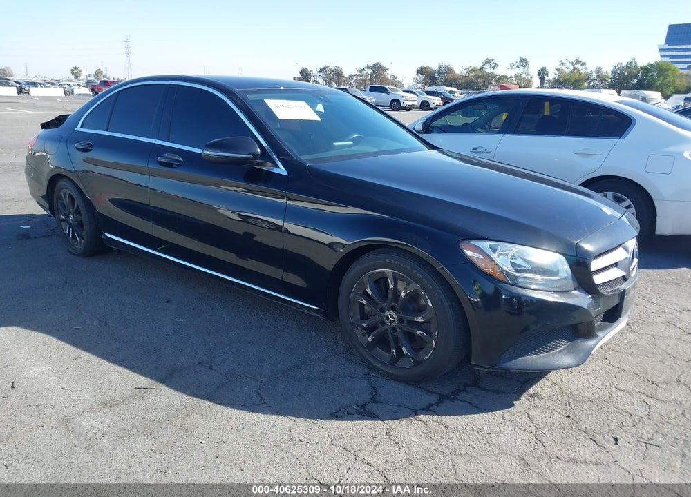 2017 MERCEDES-BENZ C 300 LUXURY/SPORT VIN: 55SWF4JB6HU215054