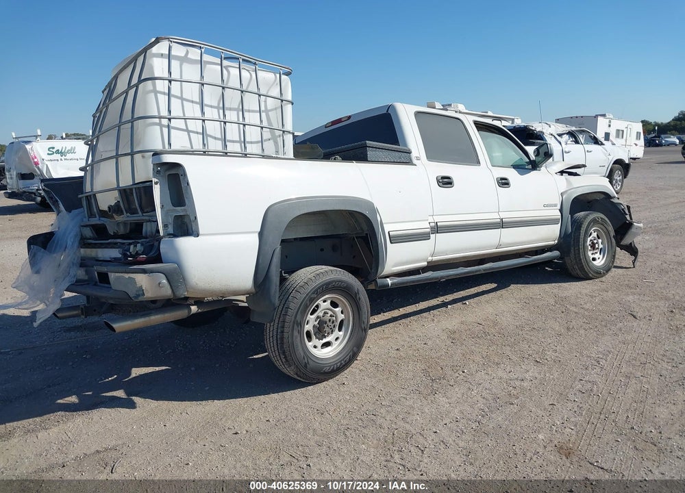 2002 CHEVROLET SILVERADO 2500HD LS VIN: 1GCHC23U12F118028