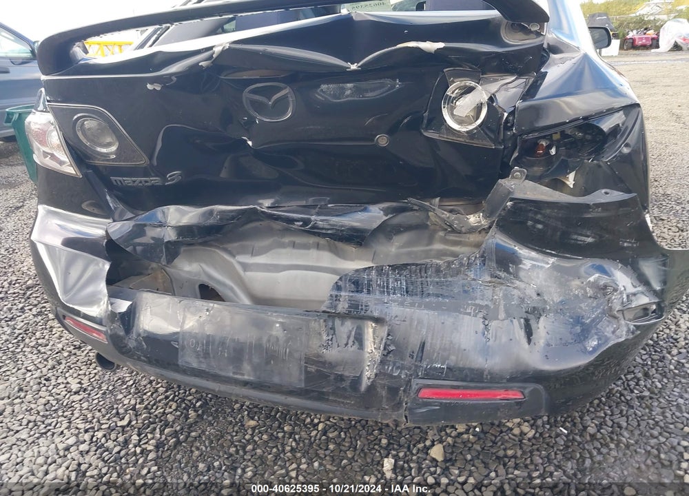 2008 MAZDA 3 I VIN: JM1BK32G281821718