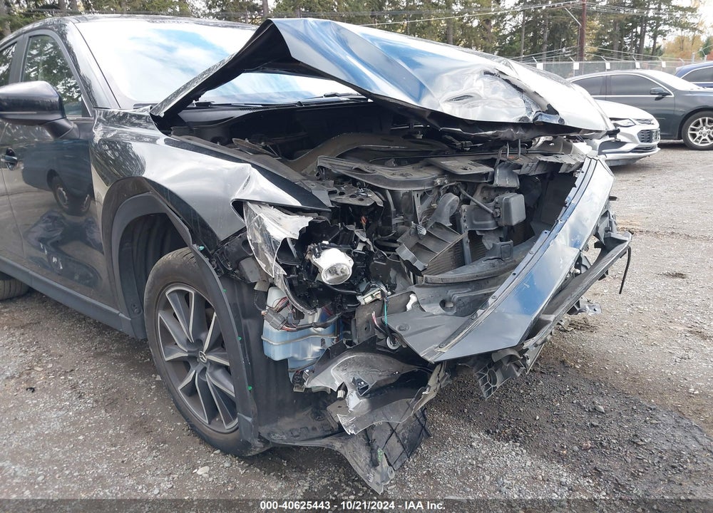 2018 MAZDA CX-5 TOURING VIN: JM3KFBCMXJ0357129