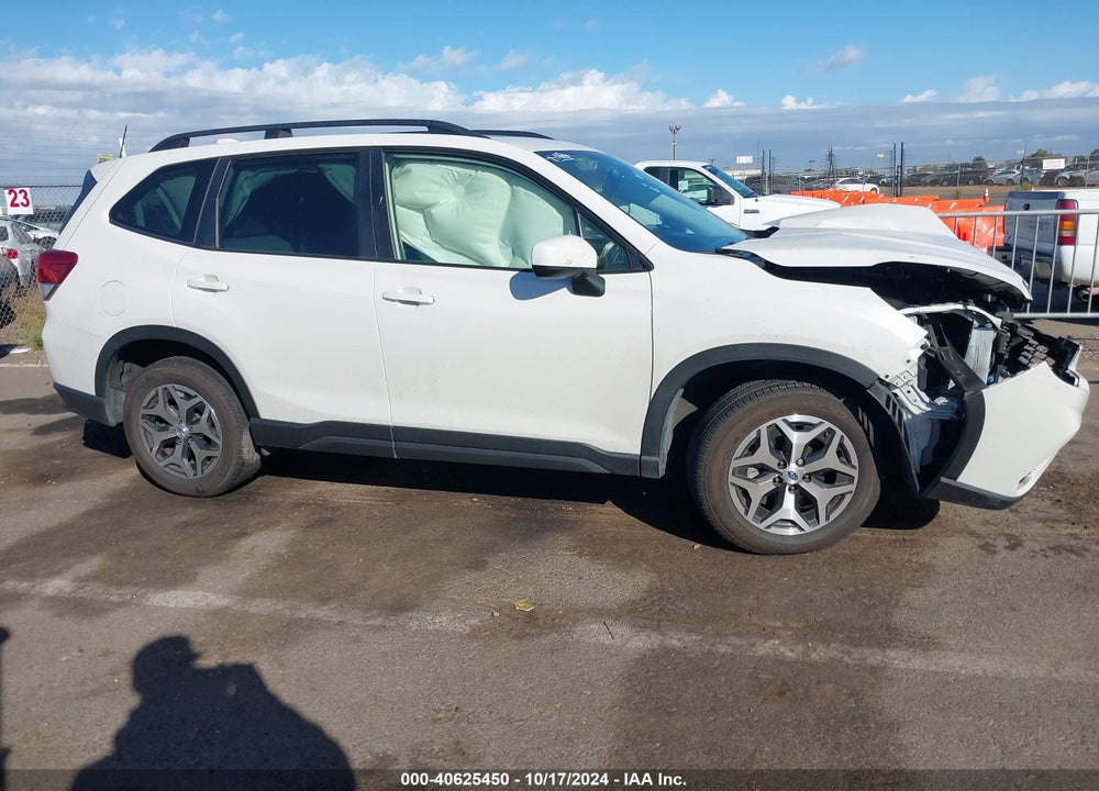 2021 SUBARU FORESTER PREMIUM VIN: JF2SKAJC6MH470706