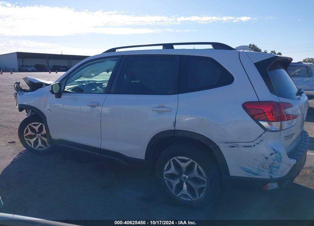 2021 SUBARU FORESTER PREMIUM VIN: JF2SKAJC6MH470706
