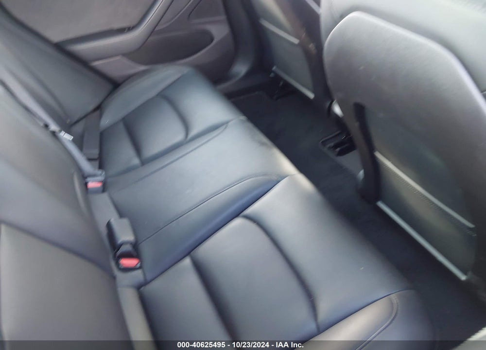 2019 TESLA MODEL 3 VIN: 5YJ3E1EBXKF199240