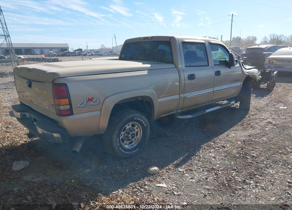 2004 GMC SIERRA 2500HD SLT VIN: 1GTHK23244F229497