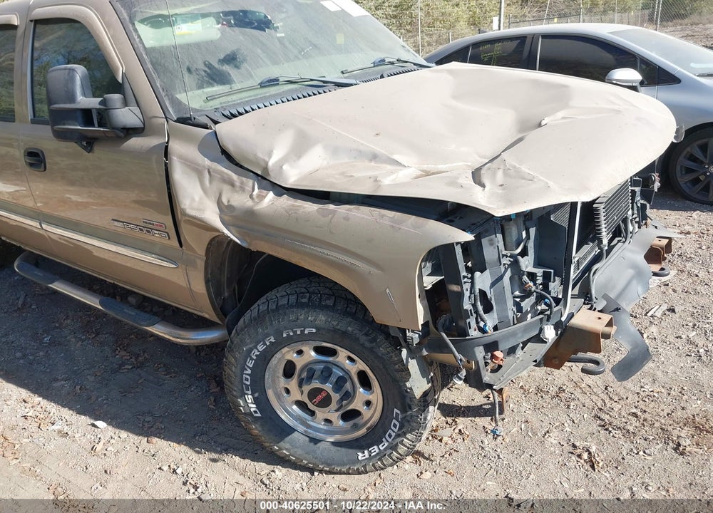 2004 GMC SIERRA 2500HD SLT VIN: 1GTHK23244F229497