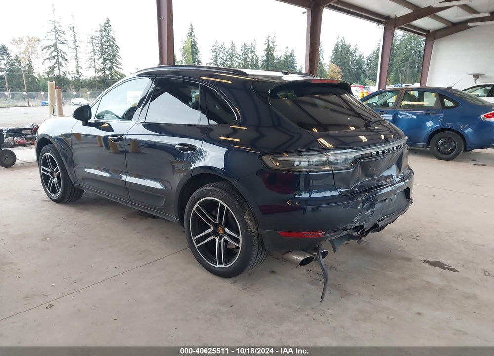 2019 PORSCHE MACAN S VIN: WP1AB2A57KLB33956