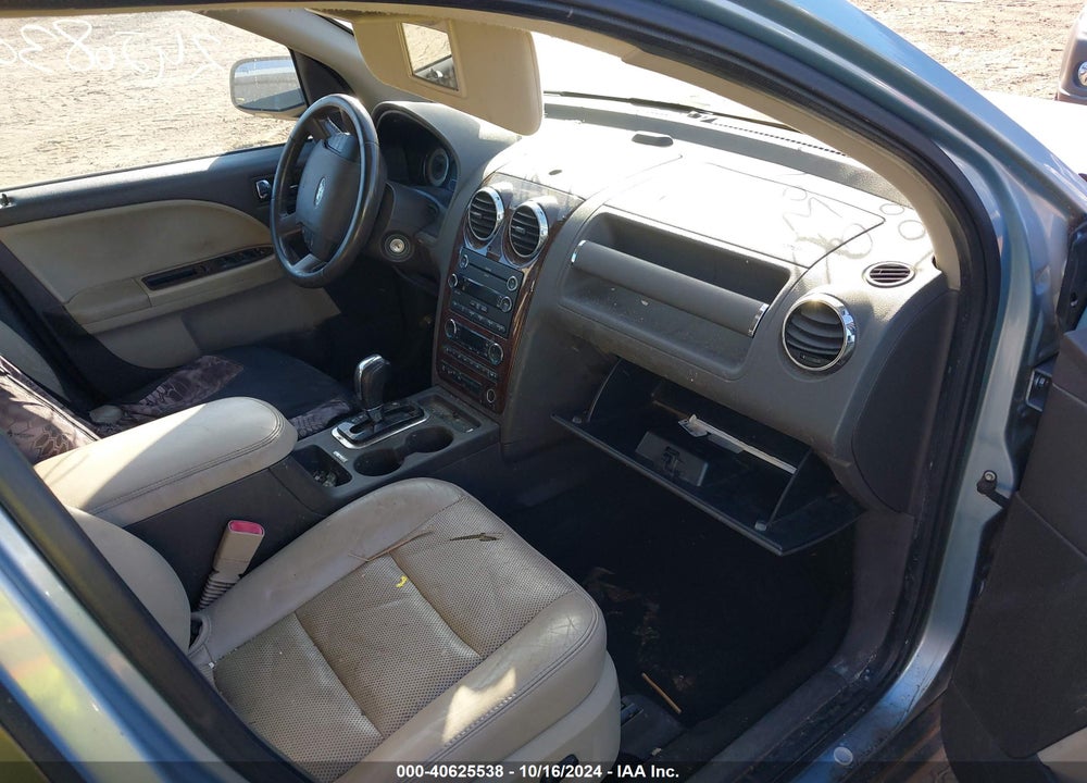 2008 FORD TAURUS X LIMITED VIN: 1FMDK06WX8GA31004