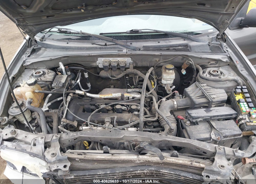 2005 FORD ESCAPE XLS VIN: 1FMYU02Z45DA03935