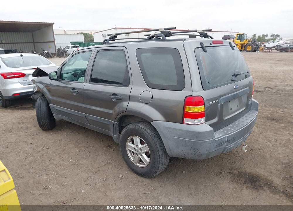 2005 FORD ESCAPE XLS VIN: 1FMYU02Z45DA03935