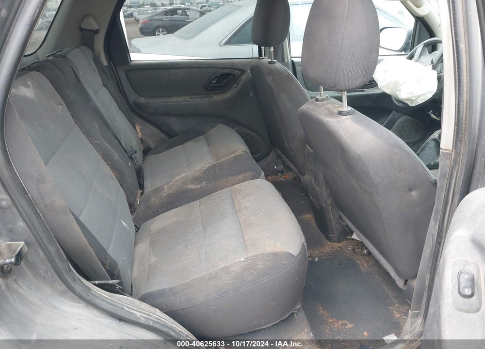 2005 FORD ESCAPE XLS VIN: 1FMYU02Z45DA03935