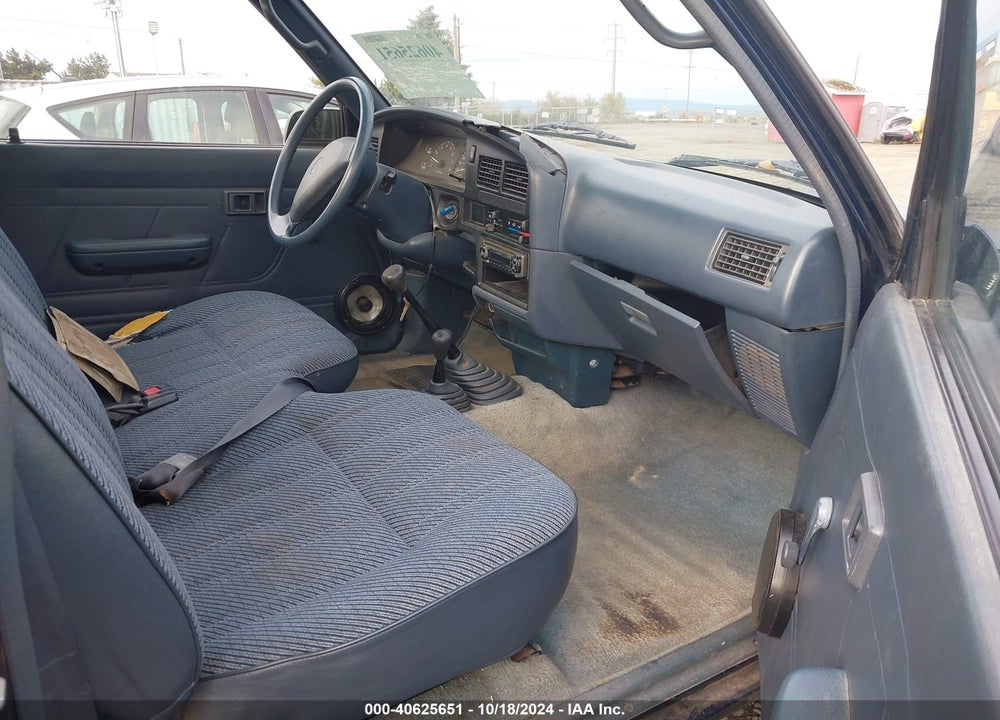 1993 TOYOTA PICKUP 1/2 TON SHORT WHLBSE DX VIN: 4TARN01P0PZ126137