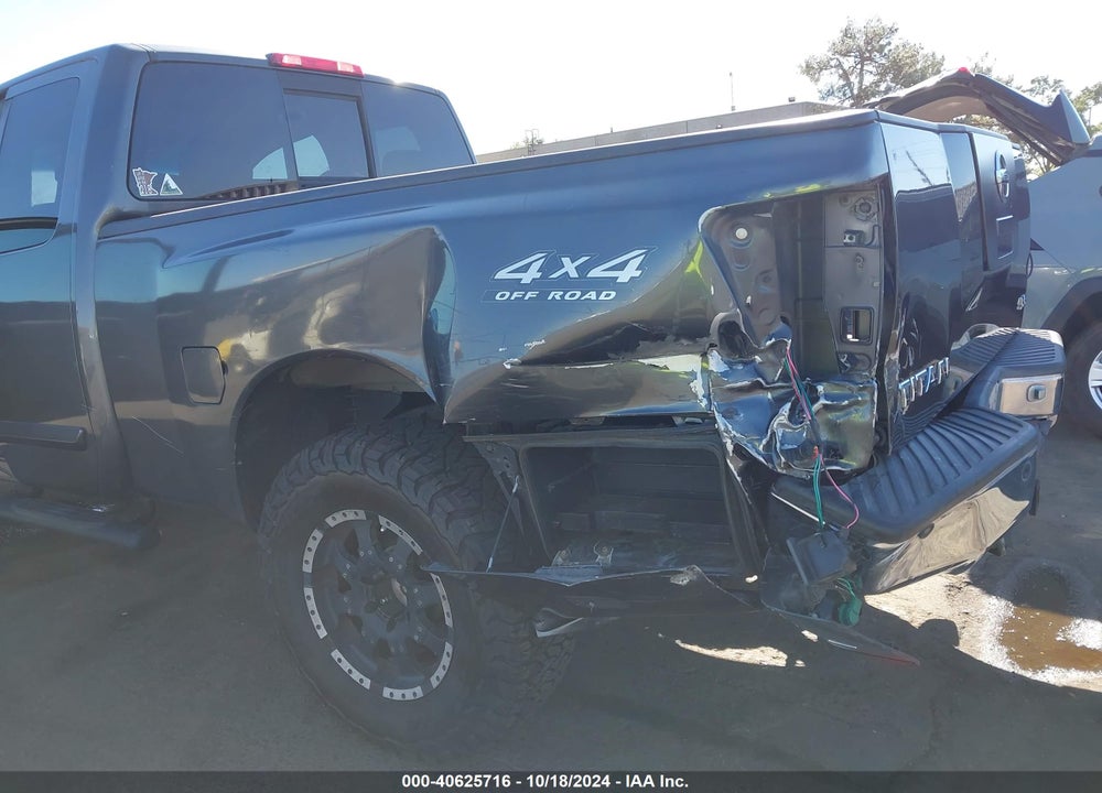 2006 NISSAN TITAN SE VIN: 1N6AA06B86N528971