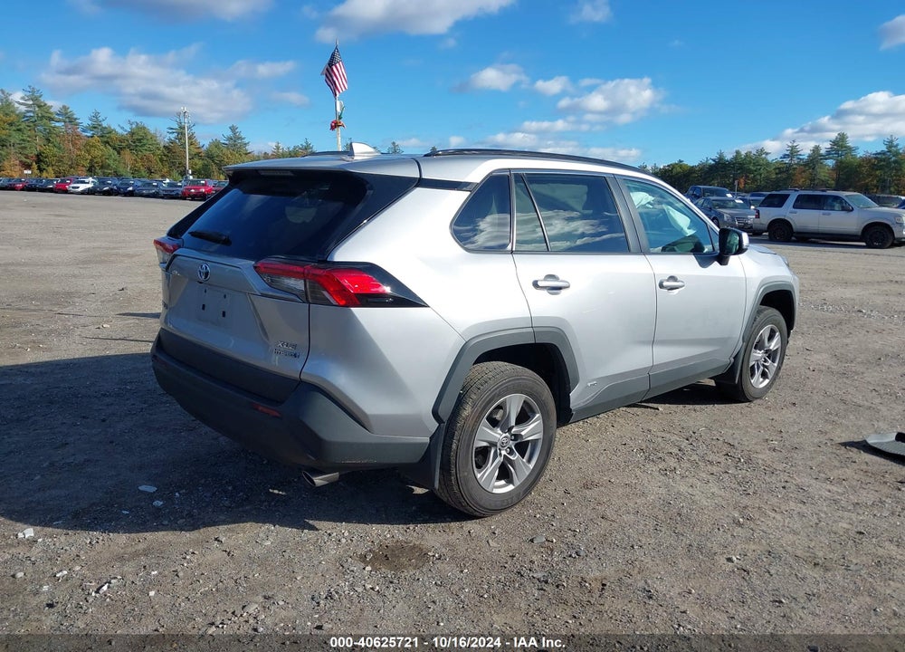 2024 TOYOTA RAV4 HYBRID XLE VIN: 4T3RWRFV1RU112652