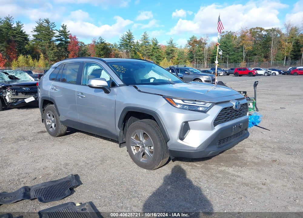 2024 TOYOTA RAV4 HYBRID XLE VIN: 4T3RWRFV1RU112652