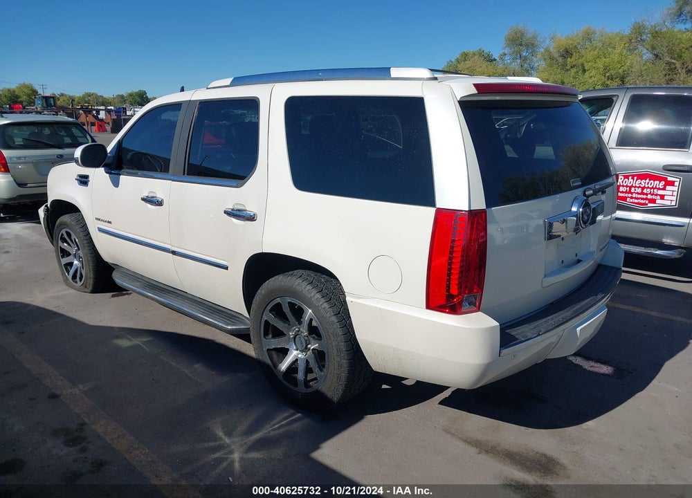 2007 CADILLAC ESCALADE STANDARD VIN: 1GYEC63837R427352