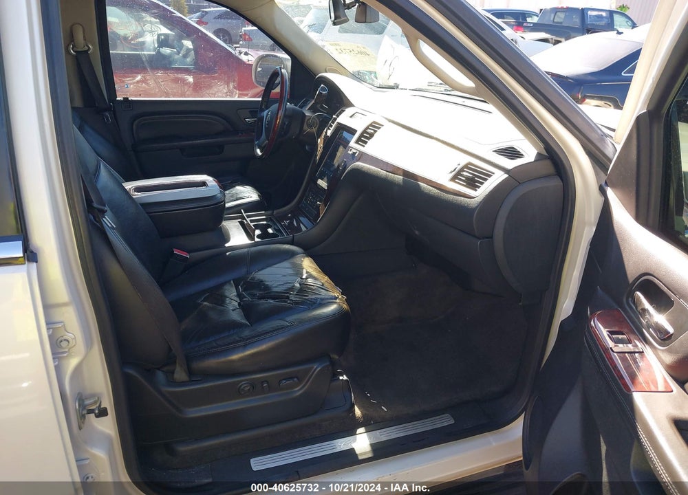 2007 CADILLAC ESCALADE STANDARD VIN: 1GYEC63837R427352