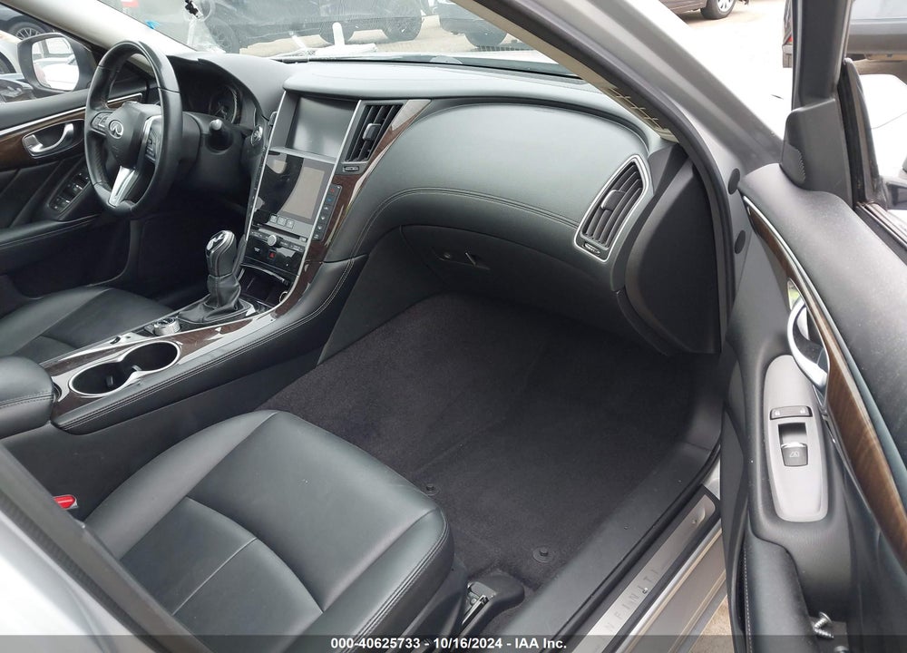 2019 INFINITI Q50 3.0T LUXE VIN: JN1EV7ARXKM558658