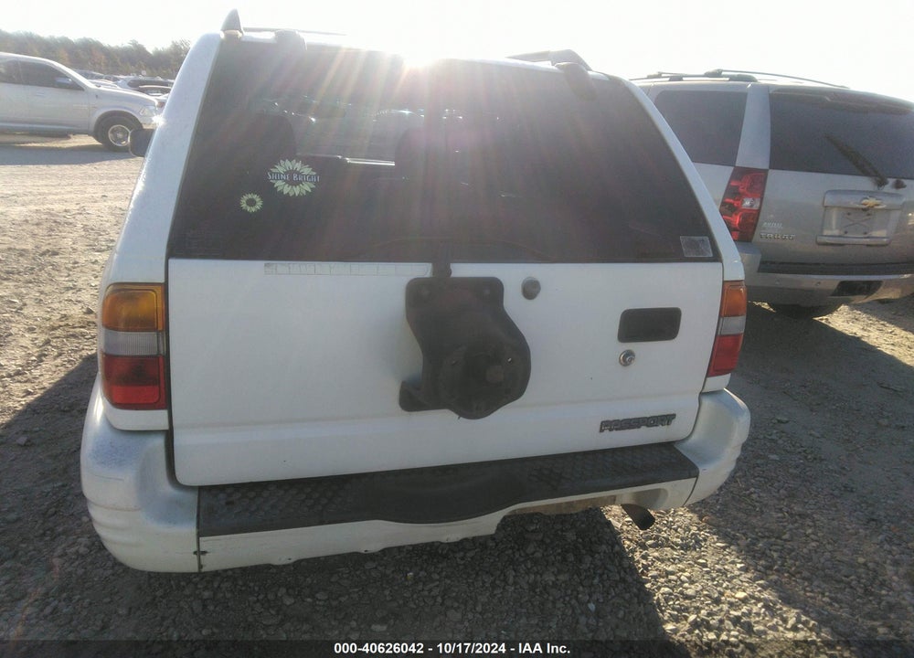 2001 HONDA PASSPORT EX/LX VIN: 4S6CK58WX14401095