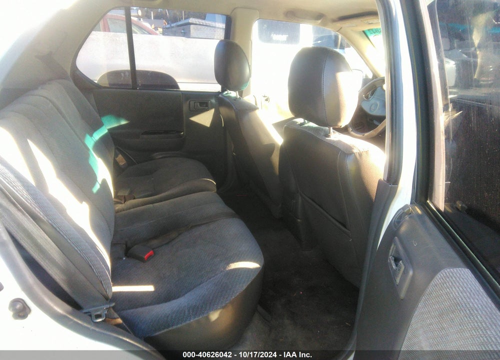2001 HONDA PASSPORT EX/LX VIN: 4S6CK58WX14401095