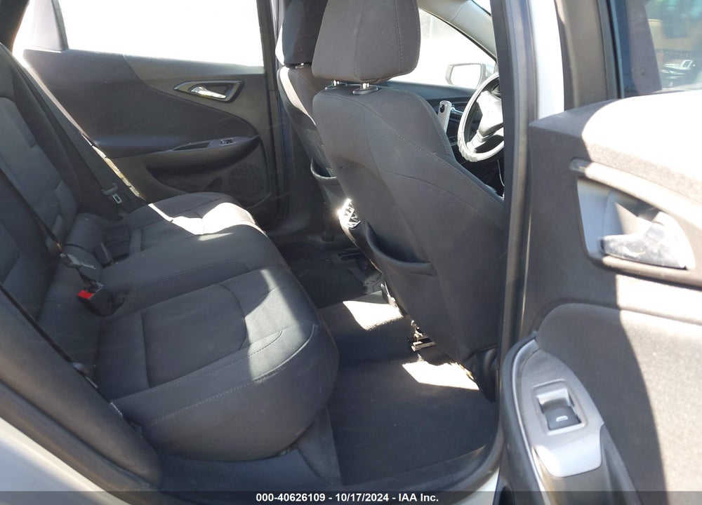 2019 CHEVROLET MALIBU LT VIN: 1G1ZD5ST1KF137537