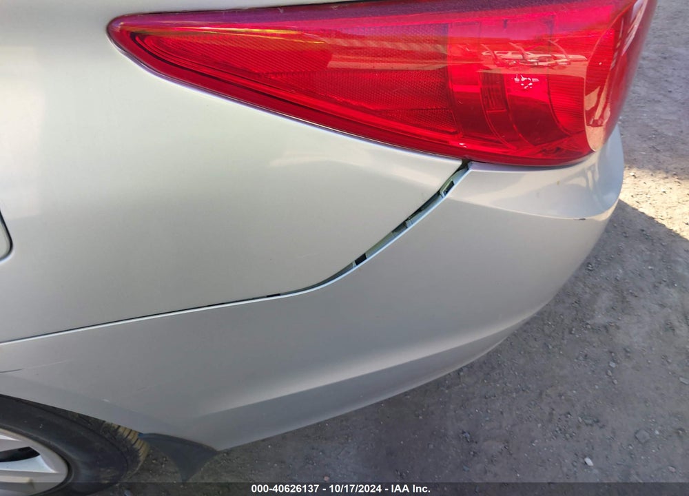 2011 HYUNDAI SONATA GLS VIN: 5NPEB4AC7BH171236