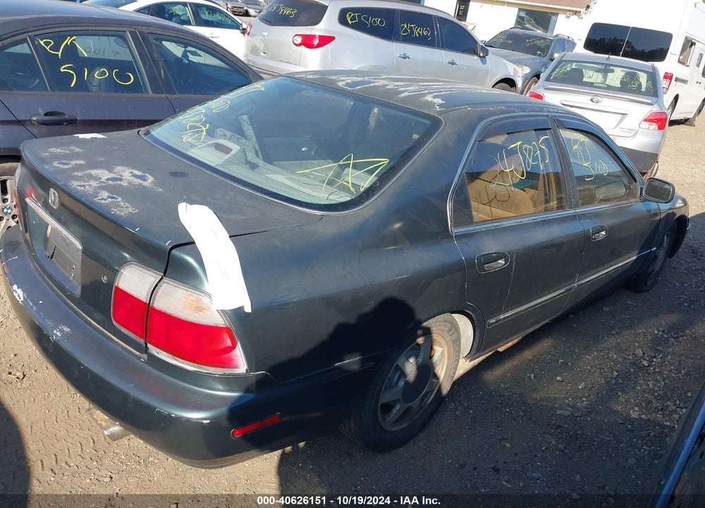 1996 HONDA ACCORD LX/EX VIN: 1HGCD5535TA081899