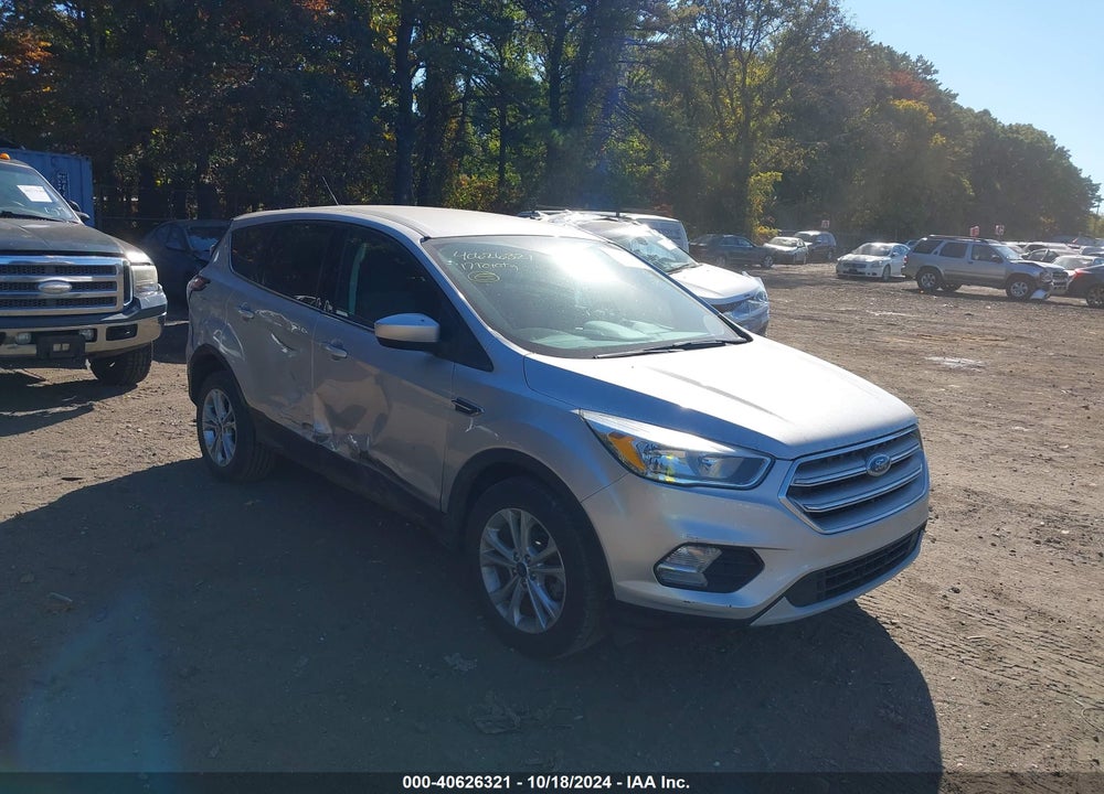2017 FORD ESCAPE SE VIN: 1FMCU0GD3HUC04303