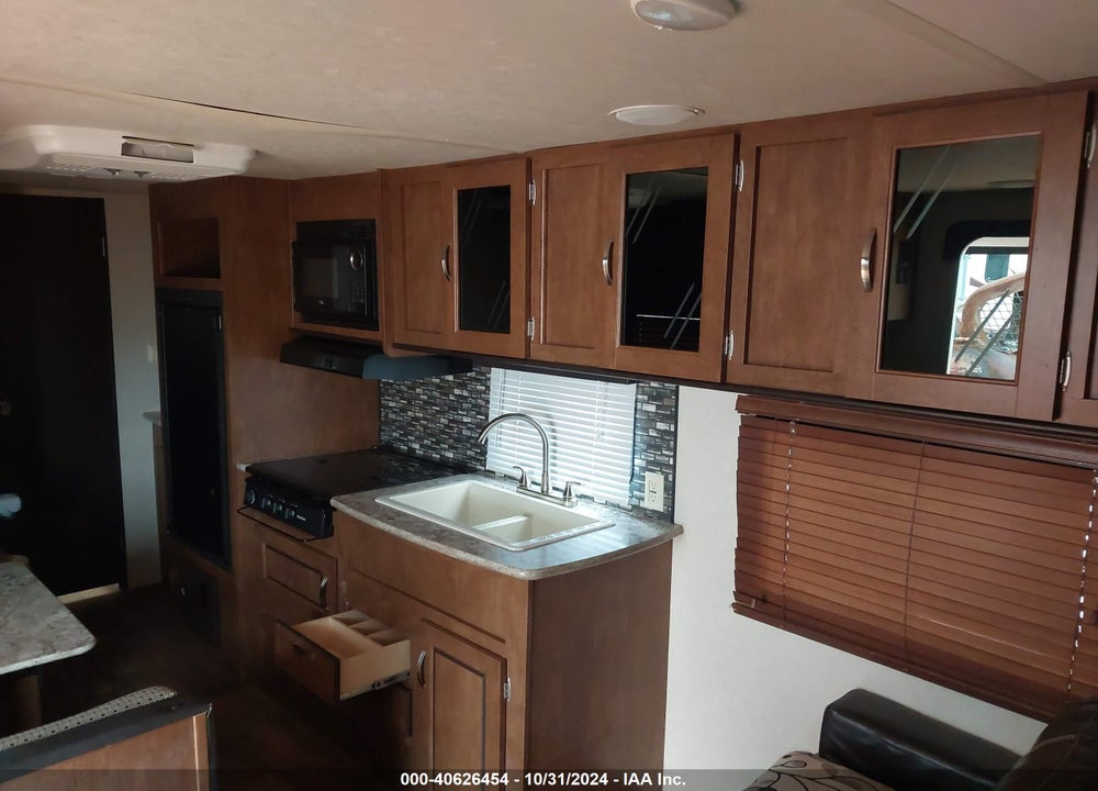 2017 SALEM BY FOREST RIVE CRUISE LITE SERIES M VIN: 4X4TSMB23H7412911