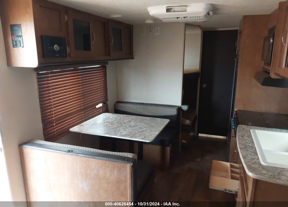 2017 SALEM BY FOREST RIVE CRUISE LITE SERIES M VIN: 4X4TSMB23H7412911